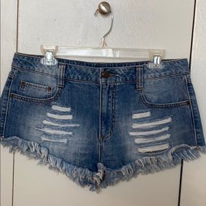 Jean Shorts- classic Daisy Dukes!
